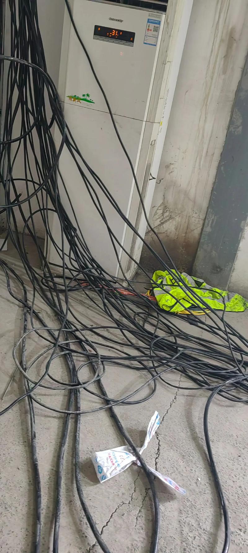 温县某电气柜现场安装与调试 从桥架敷设到DCS系统集成